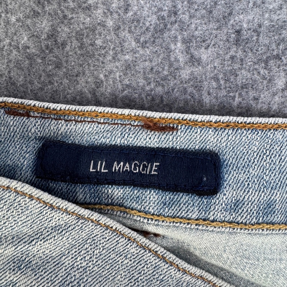 Lucky Brand Lil Maggie Jeans Women 2/26 Light Wash Excellent Low Rise Flare Leg - Picture 4 of 13